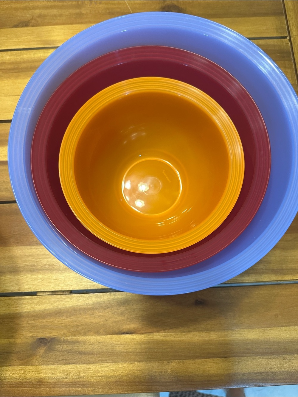 BRAND NEW - Tupperware Set of 3 Colorful Nesting Mixing Bowls with Lids - Picture 2 of 4